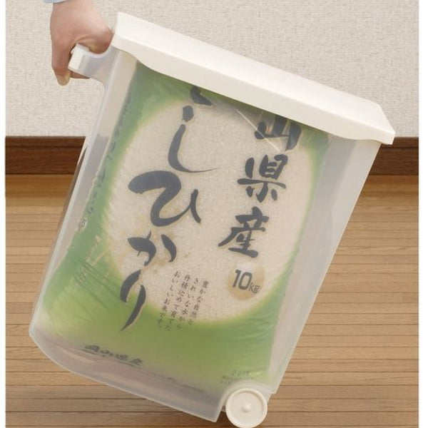 INOMATA Japan Kagaku Rice Bin with Measuring Cup (10 kg)
